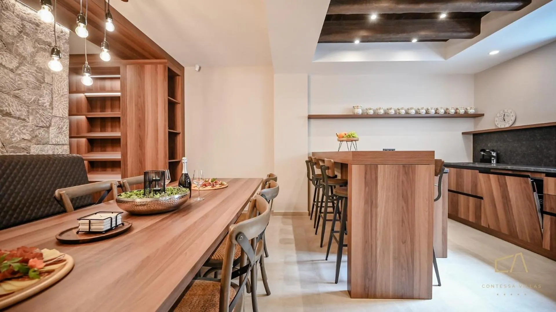 Luxury Villa Lipa Kate Garica
