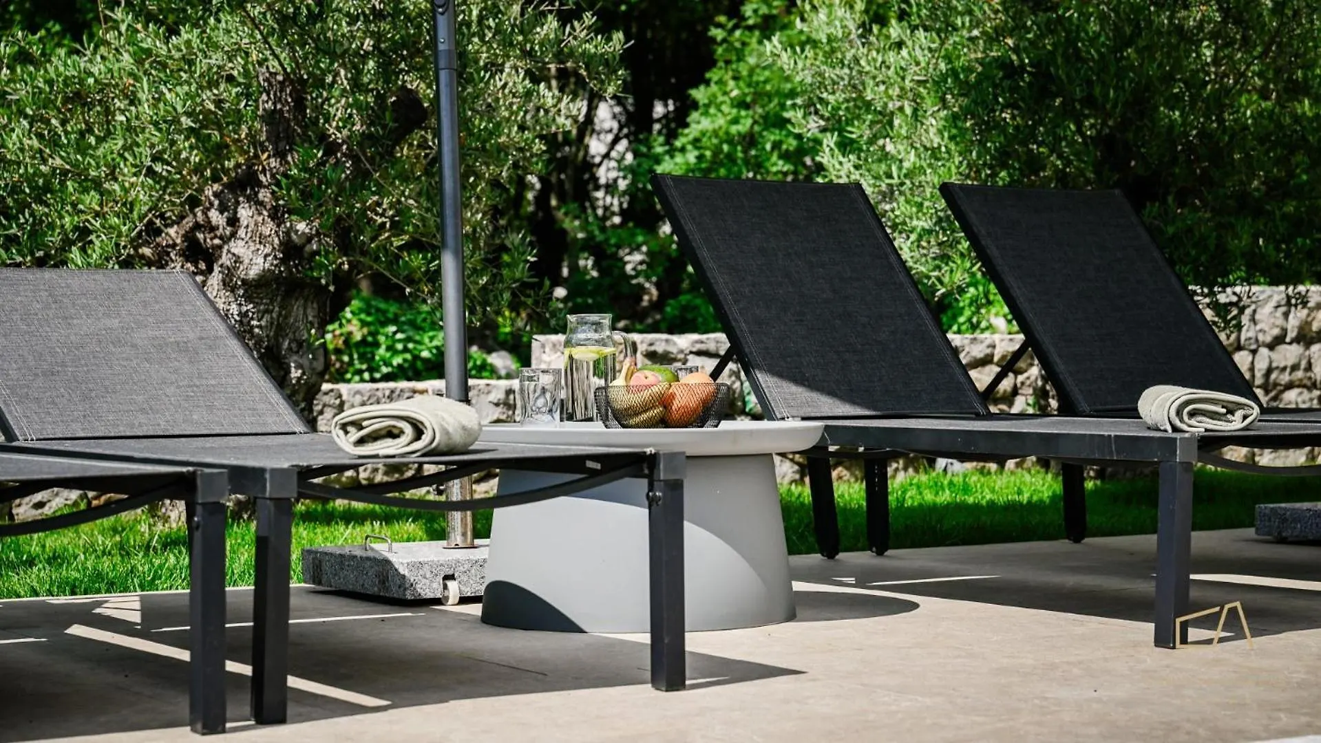 Luxury Villa Lipa Kate Garica