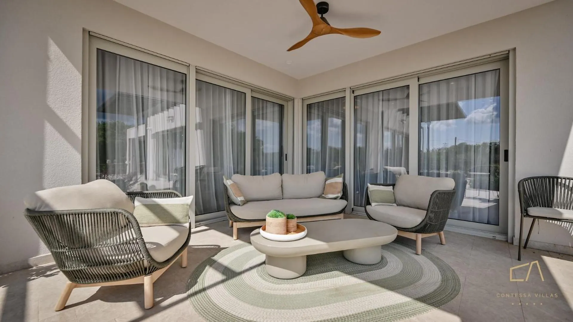 Luxury Villa Lipa Kate Garica