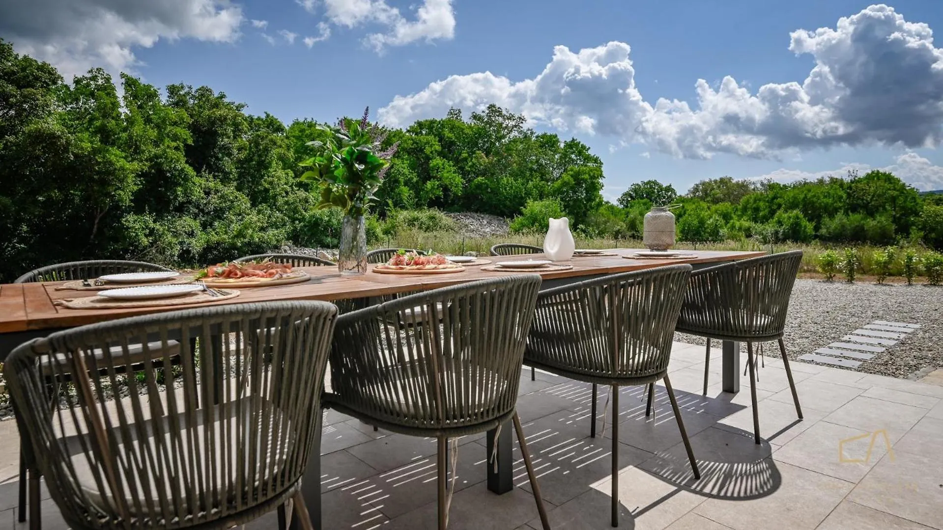 Luxury Villa Lipa Kate Garica